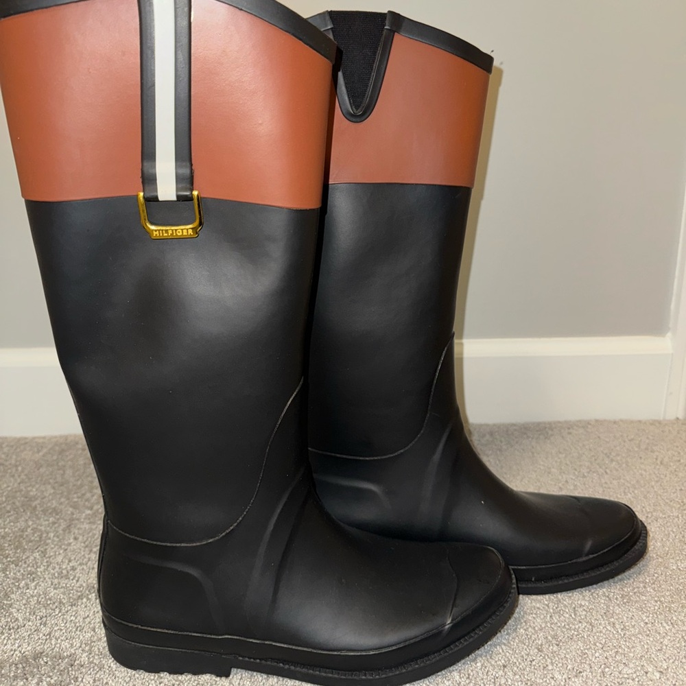 Tommy Hilfiger Tall Rubber Boots